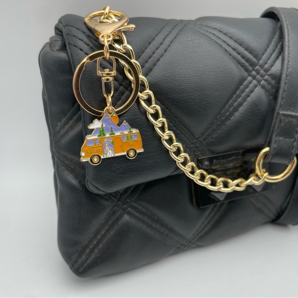 RAMBLIN’ VAN | Adventure Camper | Bag Charm | Keychain (Brand New!) 💘 - Picture 2 of 10